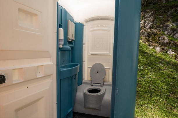 Best Temporary restroom rental  in Woodlawn Beach, FL
