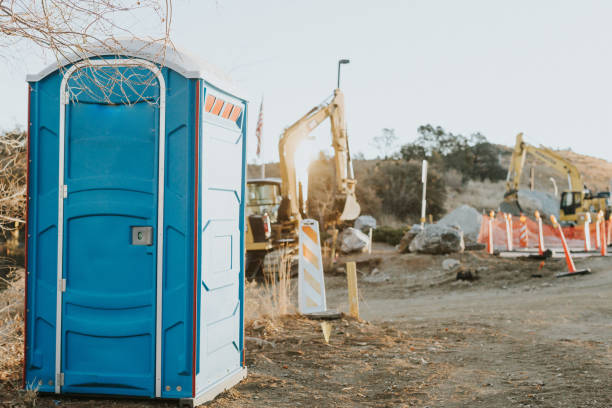 Best Portable restroom trailer rental  in Woodlawn Beach, FL