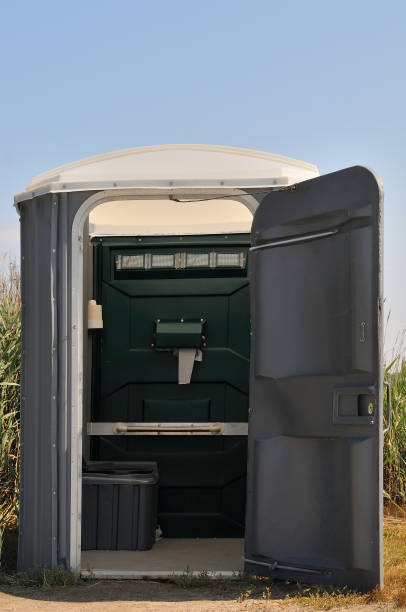 Best Luxury portable toilet rental  in Woodlawn Beach, FL