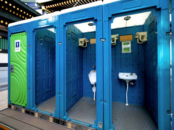 Best Portable bathroom rental  in Woodlawn Beach, FL